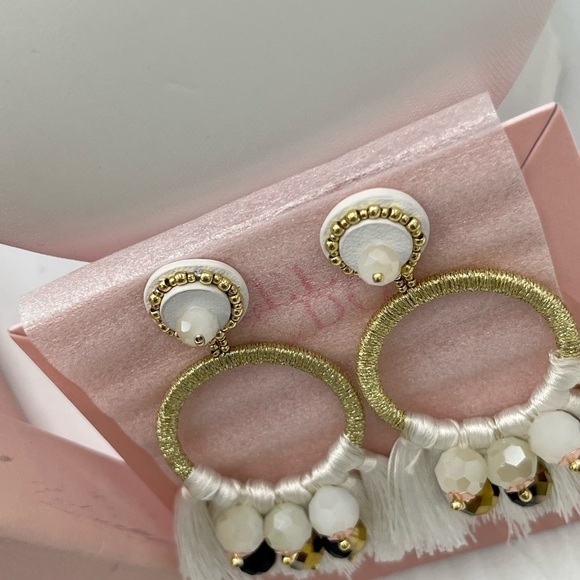 Stella and‎ Dot White Nakoma Chandelier Fringe Earrings - Picture 8 of 13